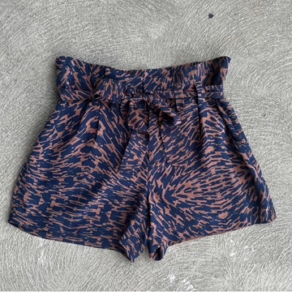 Madewell Silk Paperbag Waist Shorts Navy & Brown Print size 4 - Picture 1 of 1